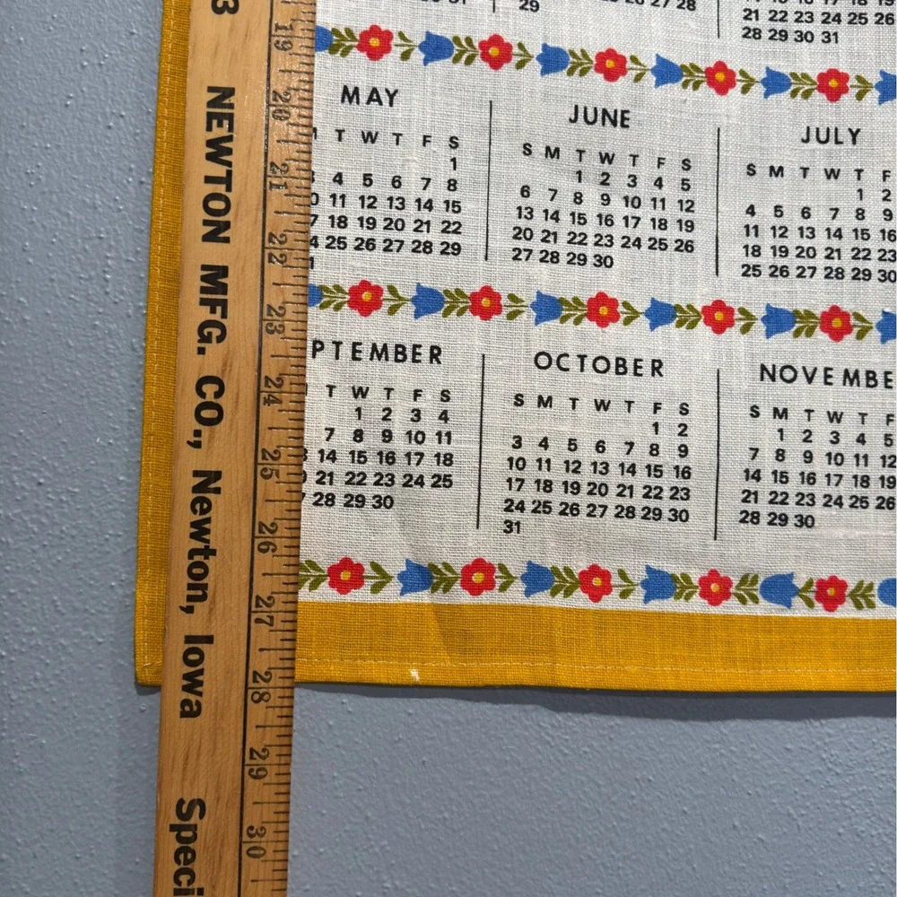 Vintage 1976 Independence Hall Bicentennial Linen Calendar Towel Wall Hanging